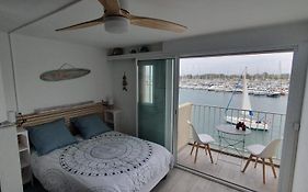 Appartement Avec Balcon, Vue Mer, Piscine, Parking