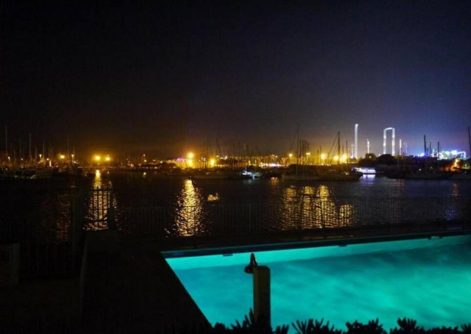 Appartement Avec Balcon, Vue Mer, Piscine, Parking Agde Extérieur photo